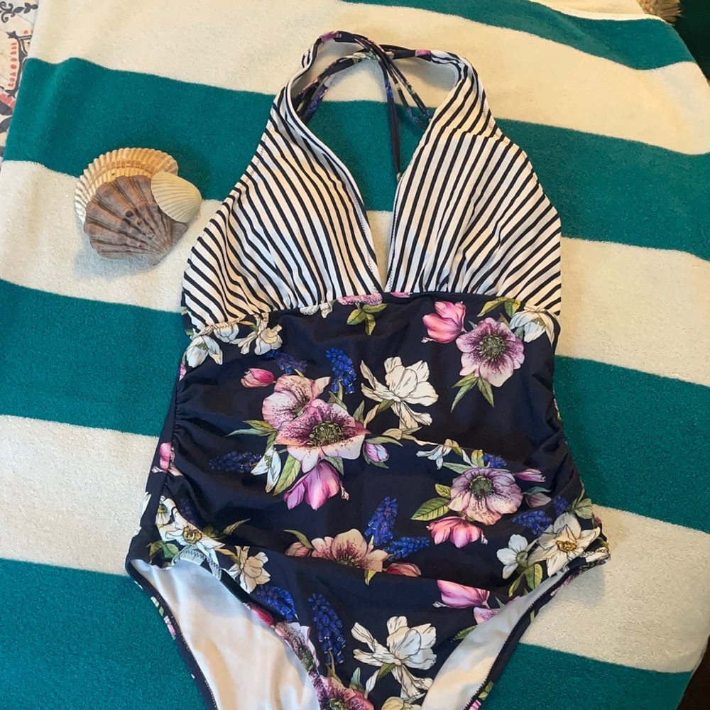 Cupshe NWT one piece swimsuit
